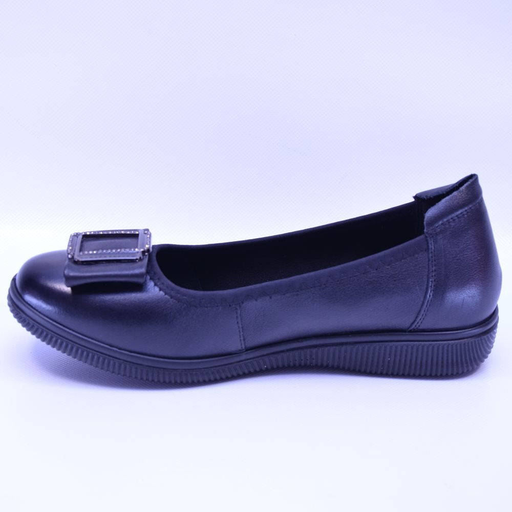 Balerini dama 130 negri