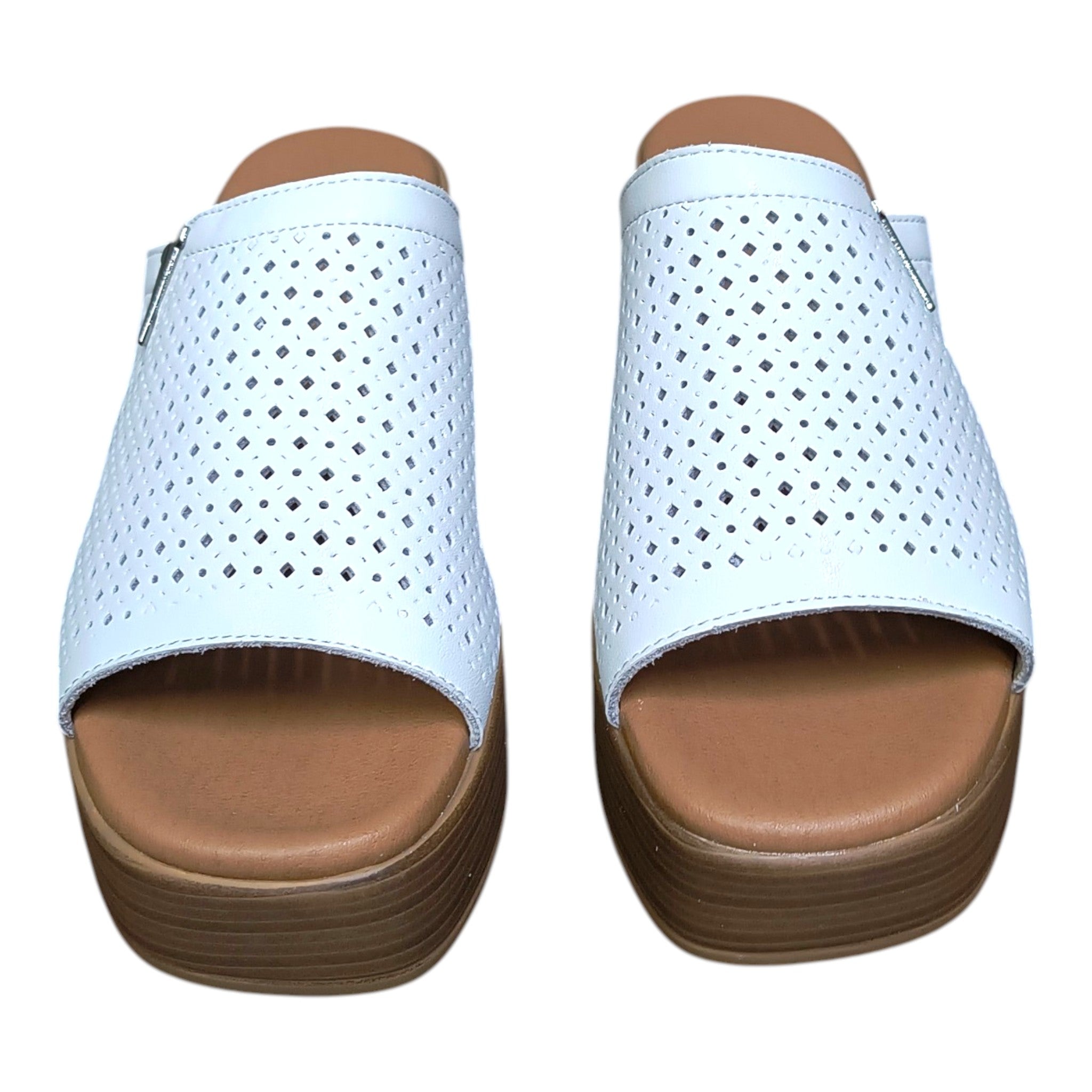 Saboti YZ-08 albi din piele naturală perforată