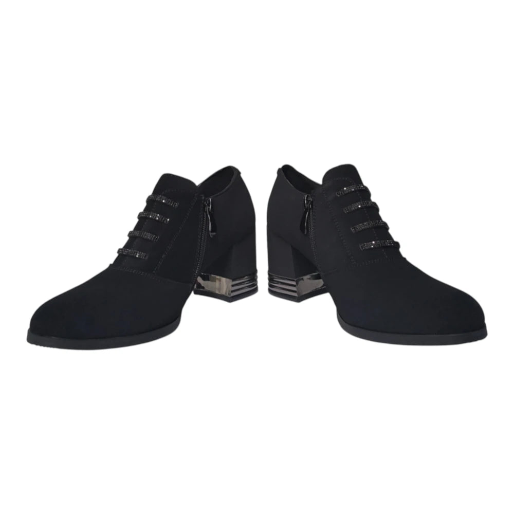 Pantofi damă negri cu șireturi decorative și  toc gros PL-507