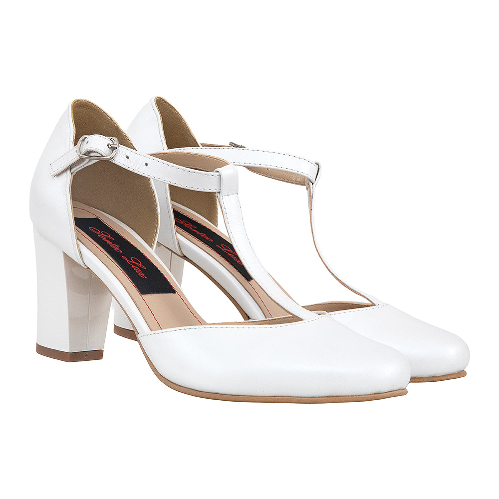 Pantofi albi cu toc D9