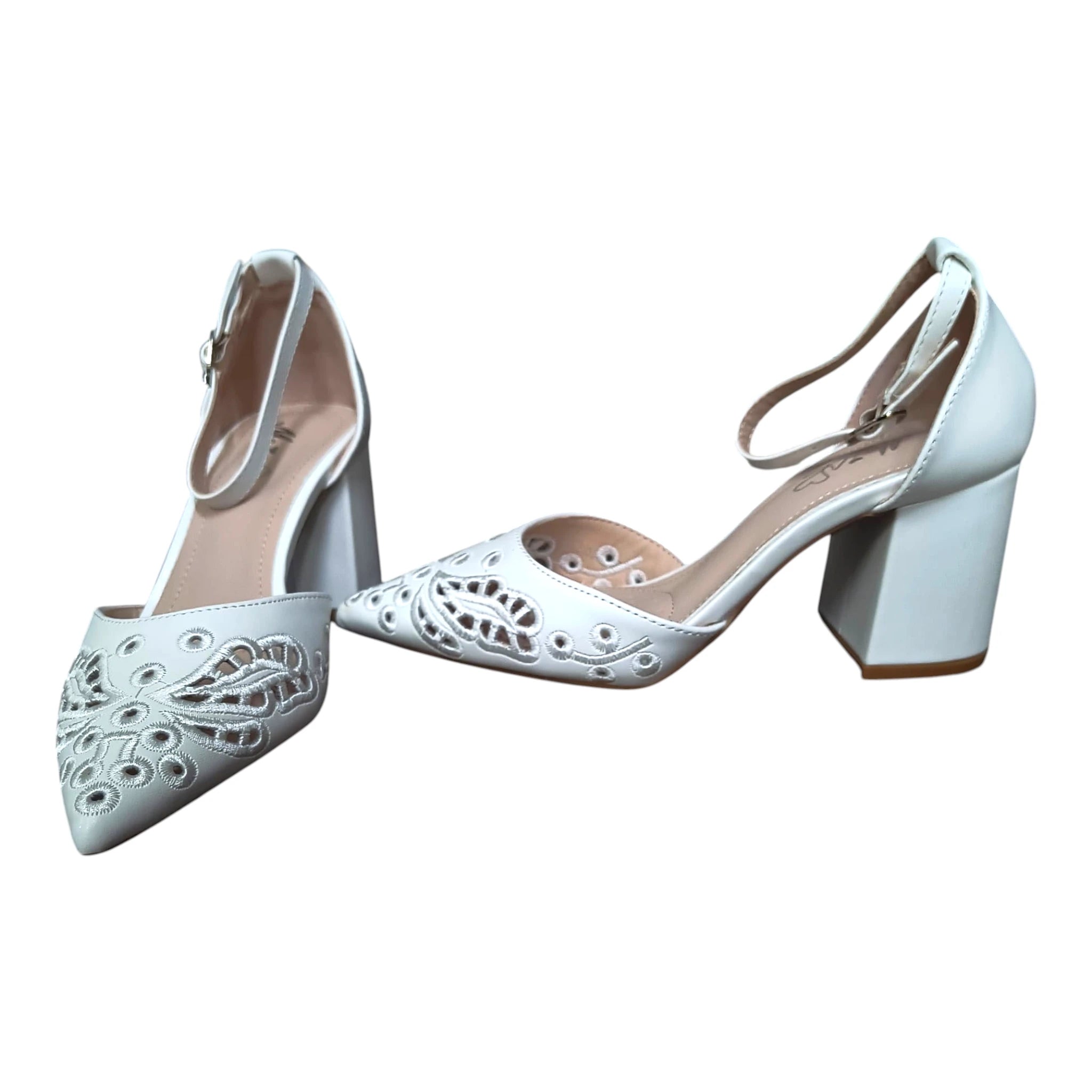 Pantofi eleganți 582 alb