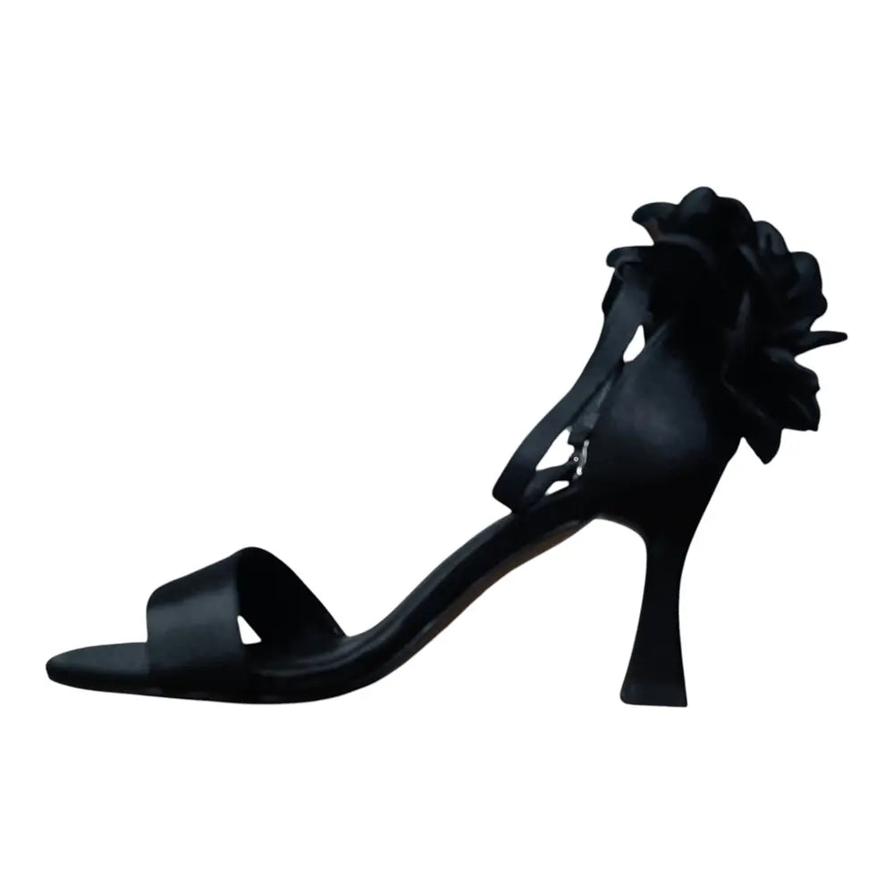 Sandale damă negre cu toc și floare decorativă LU-162