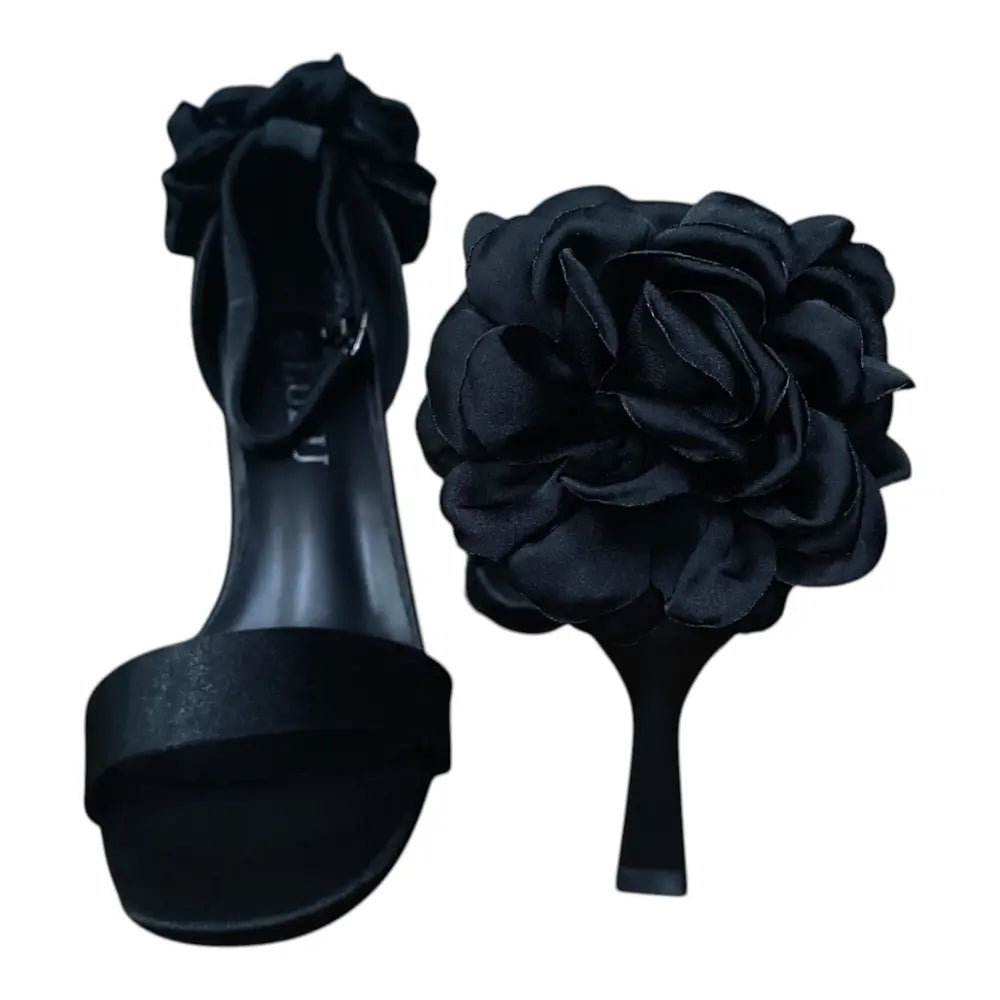 Sandale damă negre cu toc și floare decorativă LU-162