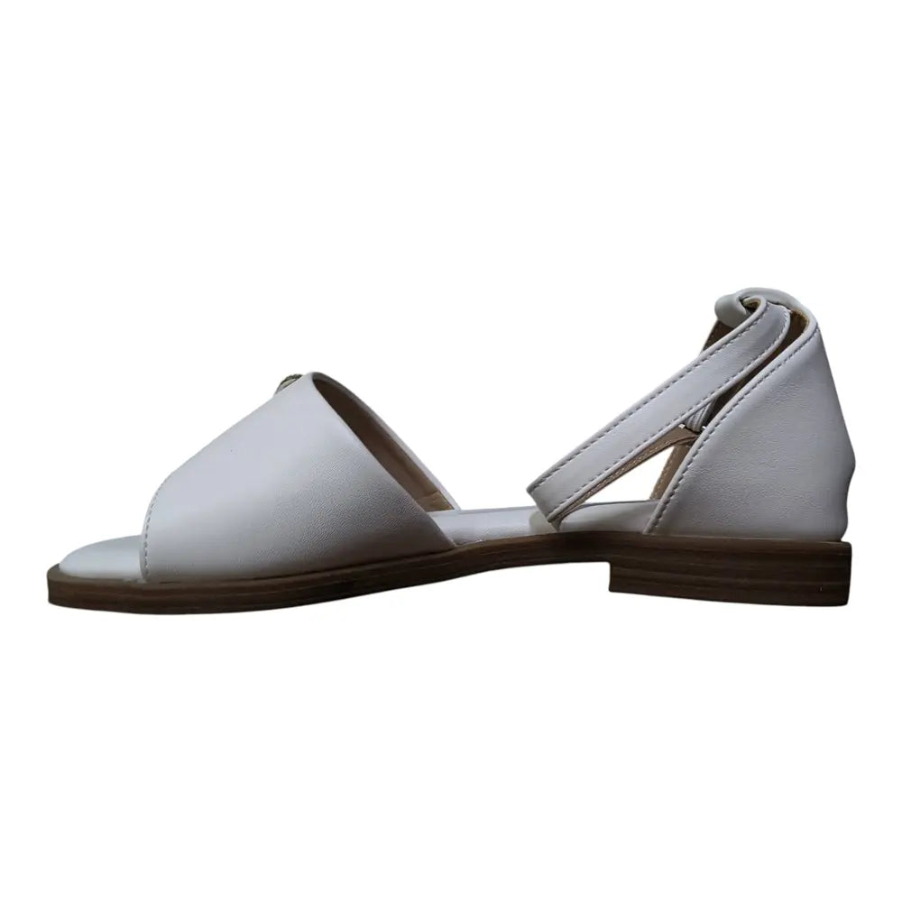 Sandale albe cu fluture strălucitor 528