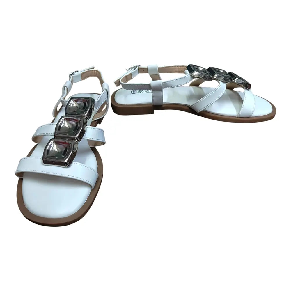 Sandale albe cu detalii metalice 577