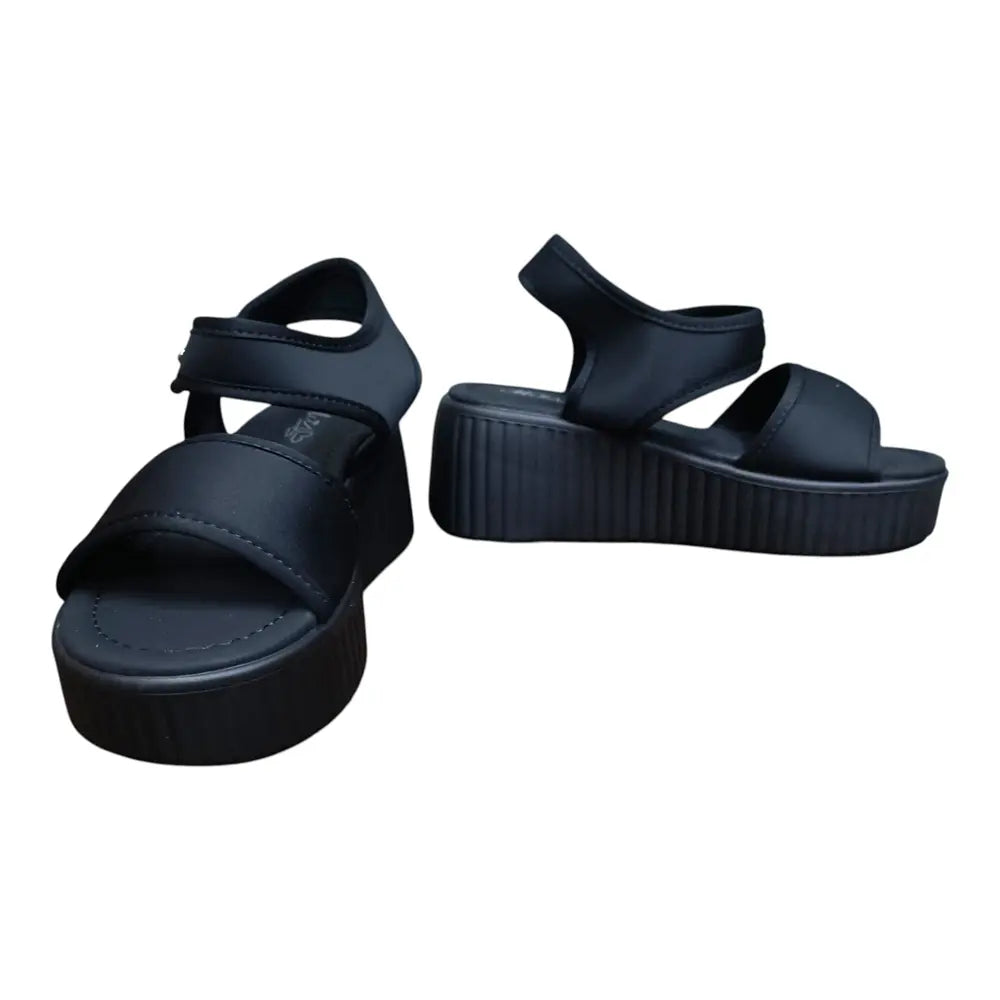 Sandale 556 negre cu platformă