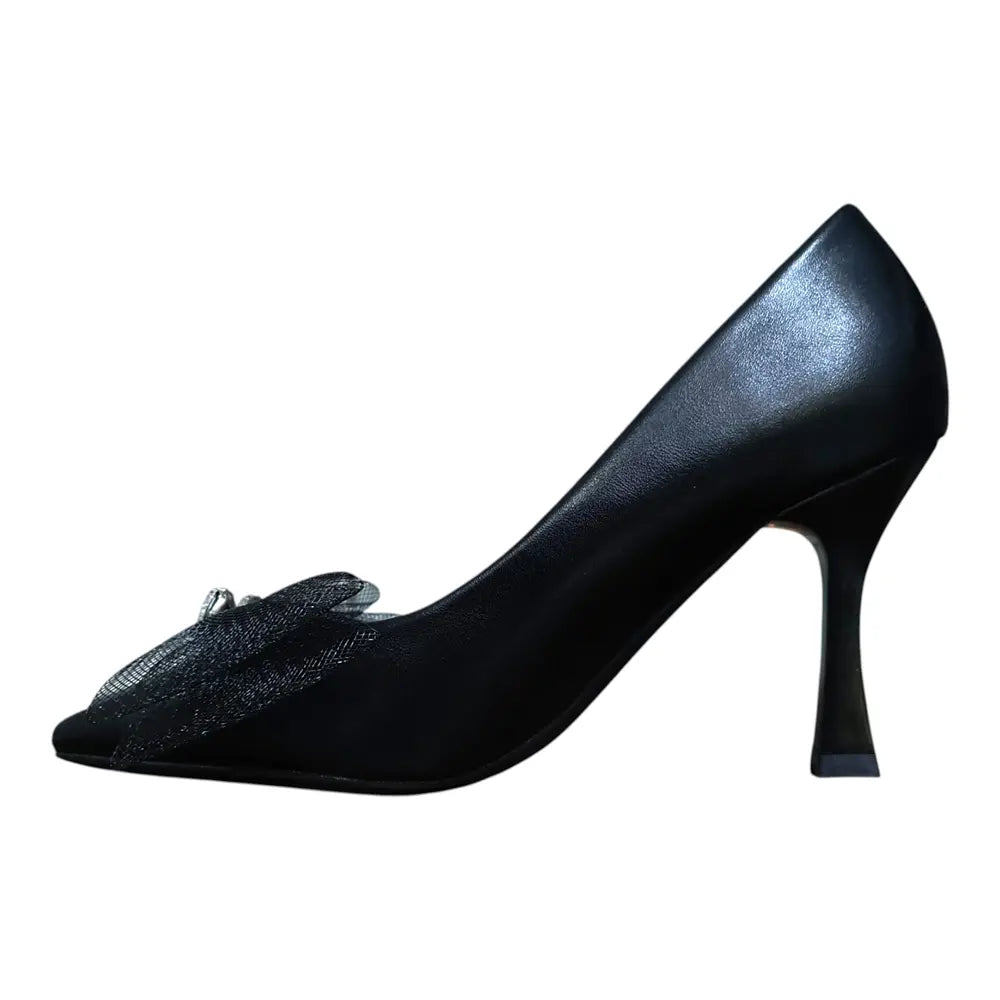 Pantofi negri 388-13 cu fundă și toc