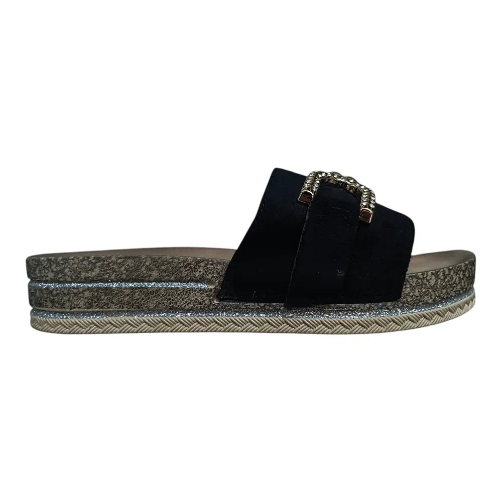 Papuci cu platformă și accesoriu cu strasuri C08 negru