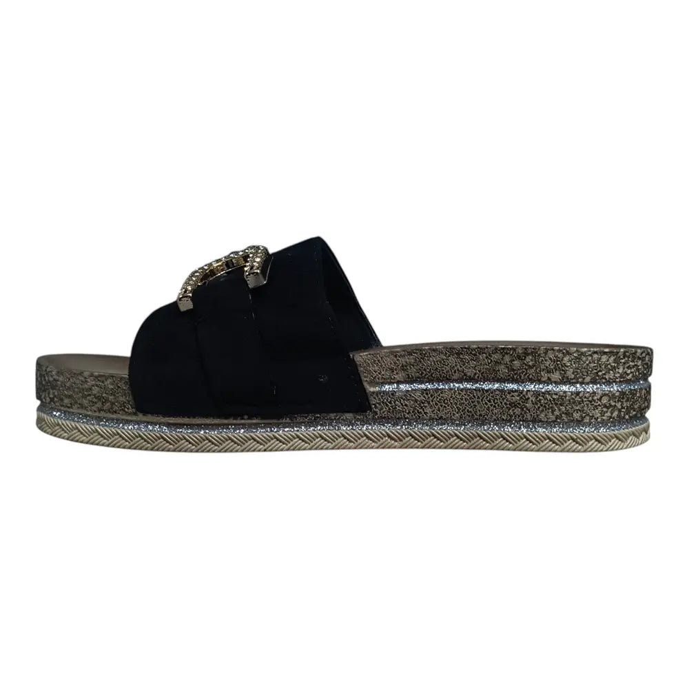 Papuci cu platformă și accesoriu cu strasuri C08 negru