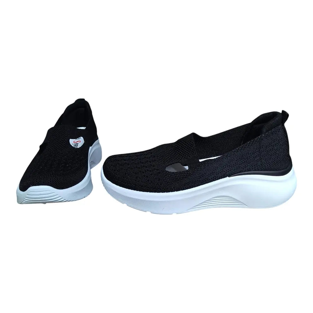 Pantofi sport damă negri slip-on cu talpă albă LA347