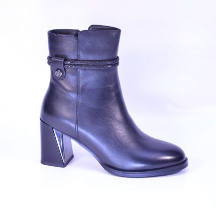 botine negre 121